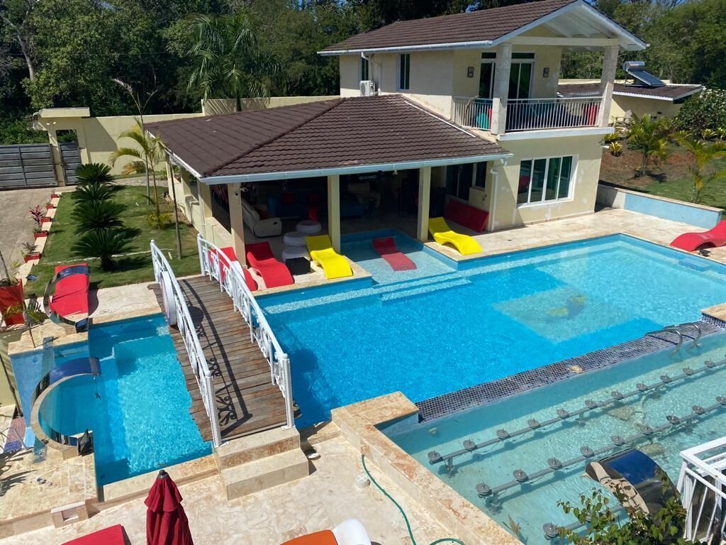 Piscina externa, piscina aquecida