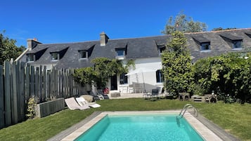 Piscine extérieure, piscine chauffée