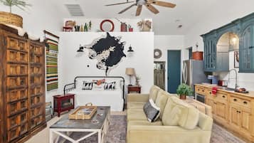 1 chambre, fer et planche Ă repasser, Wi-Fi gratuit, draps fournis