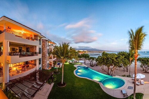 OCEAN FRONT ULTRA LUXURIOUS PENTHOUSE WITHIN THE PRIVATE GATES OF PUNTA MITA!