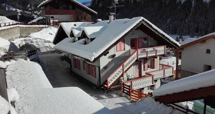 Apartment Col Val di Fassa with garden