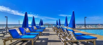 Spacious Beachfront Condo Located on Grand Lagoon 