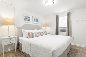 5 chambres, fer et planche à repasser, Wi-Fi, draps fournis