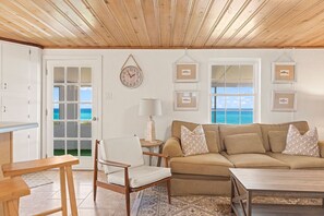 TV - "The Perfect View" - On The Beach in Seagrove! - Sleeps 12 (Santa Rosa Beach)