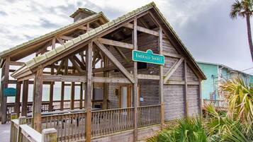 Enceinte de lâhĂ©bergement