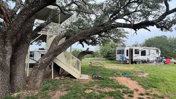 Enceinte de lâhĂ©bergement