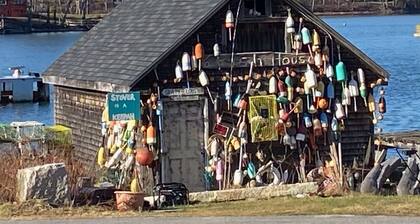 Waterfront Cottage on Tidal Cove with Dock