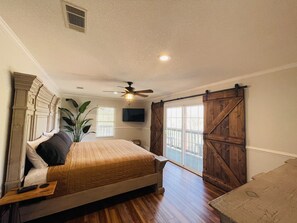 4 chambres, fer et planche à repasser, lit parapluie, Wi-Fi gratuit