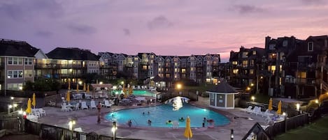 Indoor pool, outdoor pool