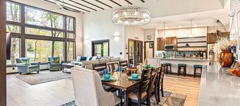 Fancy Pants * Great River Access * Modern * EV Chg