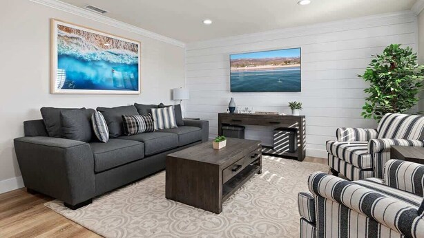 Flat-screen TV, offices - Beachy Bluffs (Carpinteria)