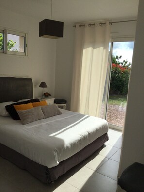 1 bedroom, iron/ironing board, free WiFi, bed sheets - F2 semi-detached mini-villa near Golfe de Lava (Appietto)
