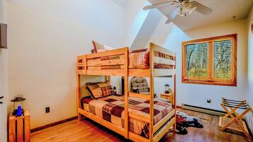 4 habitaciones, tabla de planchar con plancha y wifi gratis