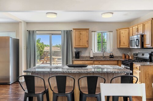 Southwestern Modern 4 Bedroom