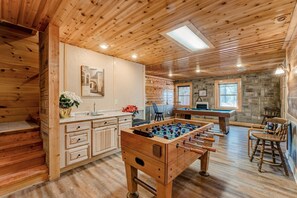 Spielezimmer