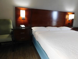 Room, 1 King Bed | Free WiFi, bed sheets
