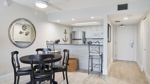 Dining - Sundial F406 | Coastal Retreat | Fully Equipped (Sanibel)