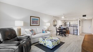 TV, offices - Sundial F406 | Coastal Retreat | Fully Equipped (Sanibel)