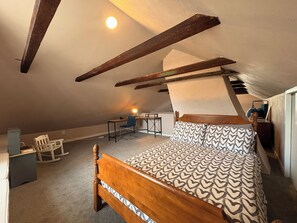 3 bedrooms, desk, iron/ironing board, travel cot