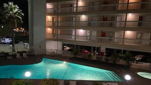 屋外プール、温水プール