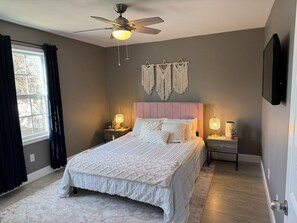 5 habitaciones, escritorio, tabla de planchar con plancha y wifi gratis 