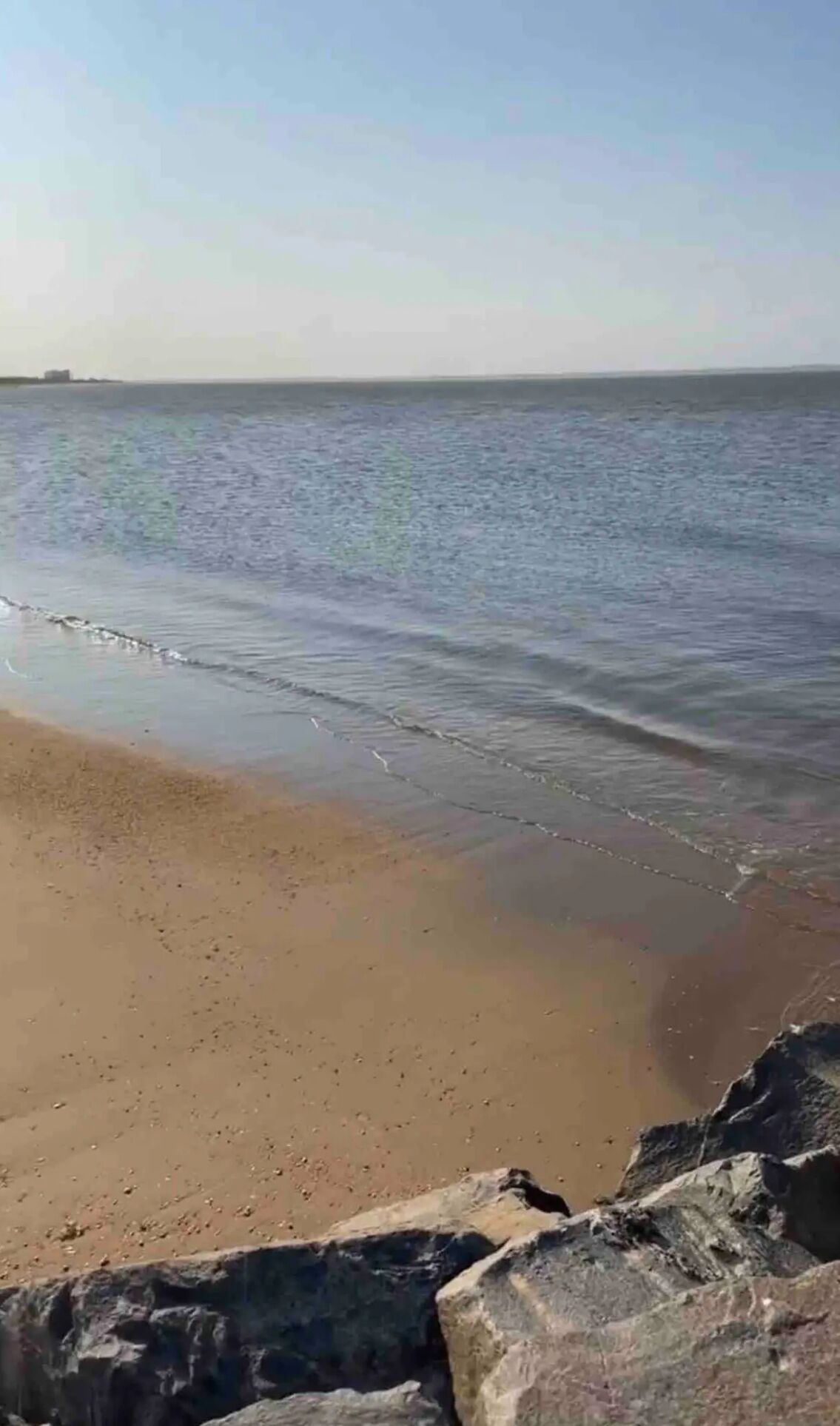 Nær stranden