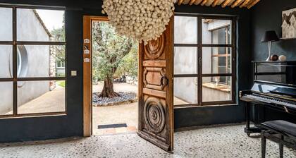 Private resort style living with spectacular views near Saint Paul de Vence