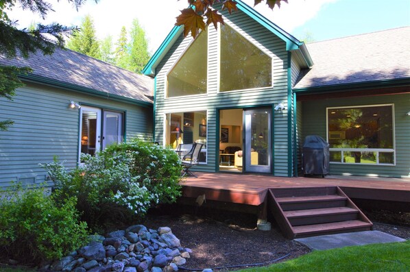 Exterior - Near Glacier Park and Big Mountain (Columbia Falls)