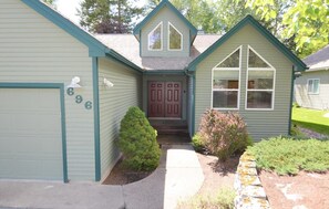 Exterior - Near Glacier Park and Big Mountain (Columbia Falls)