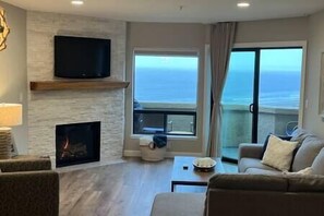 TV, fireplace