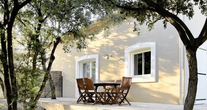 Casas rurales en Provence. Amplias y tranquilas cabañas equipadas para personas con discapacidad.