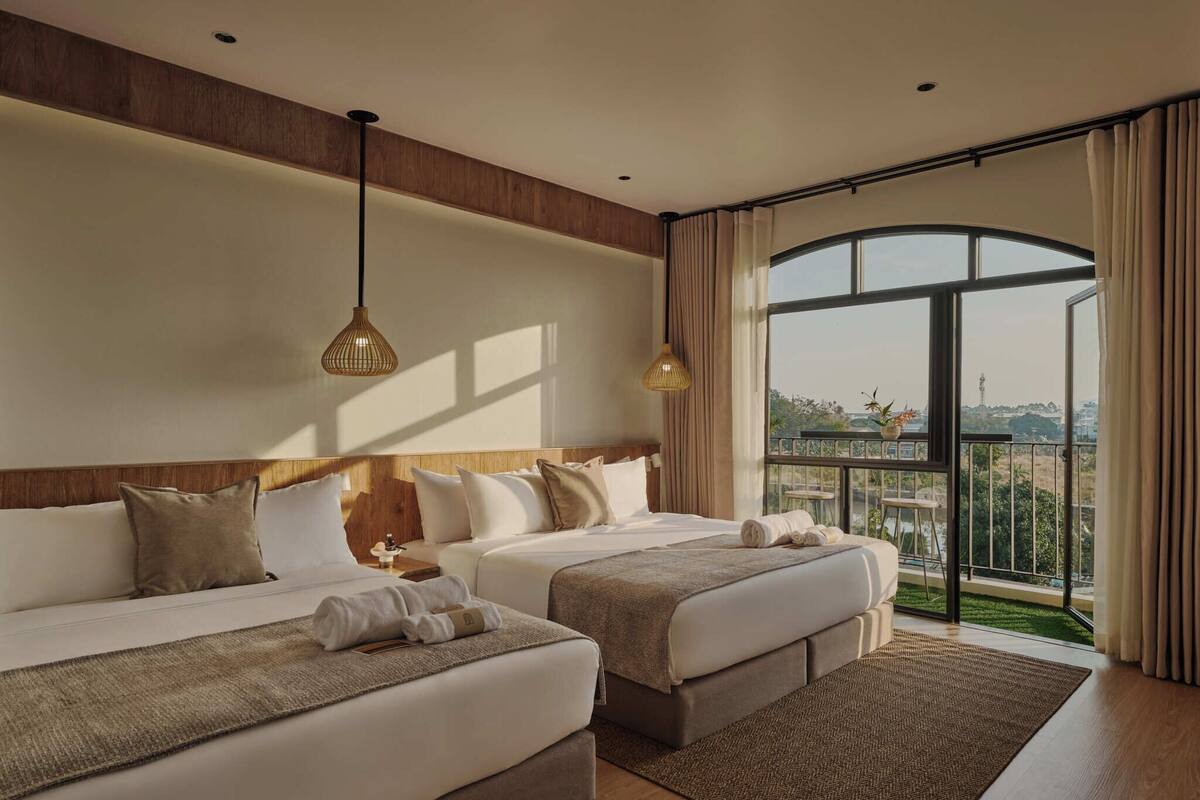 Family Suite Large Balcony with Mountain View | Kostenloses WLAN, Bettwäsche