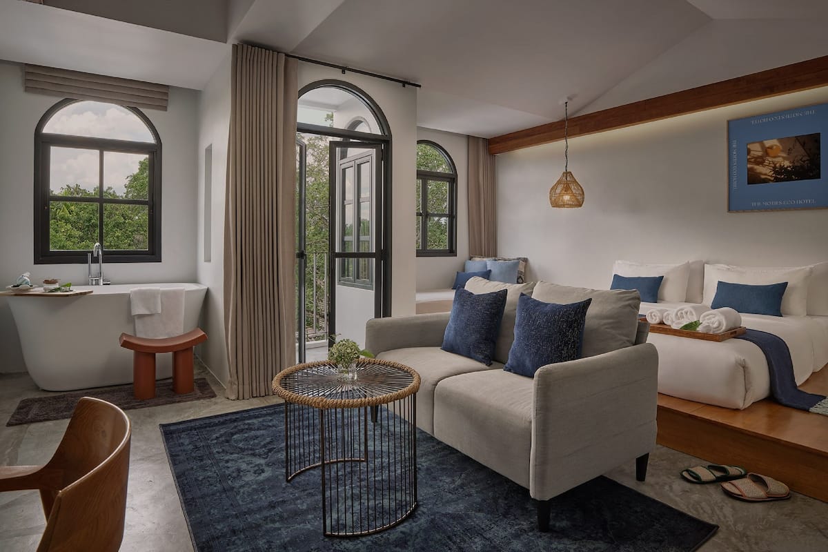 Romantic Double Room | Free WiFi