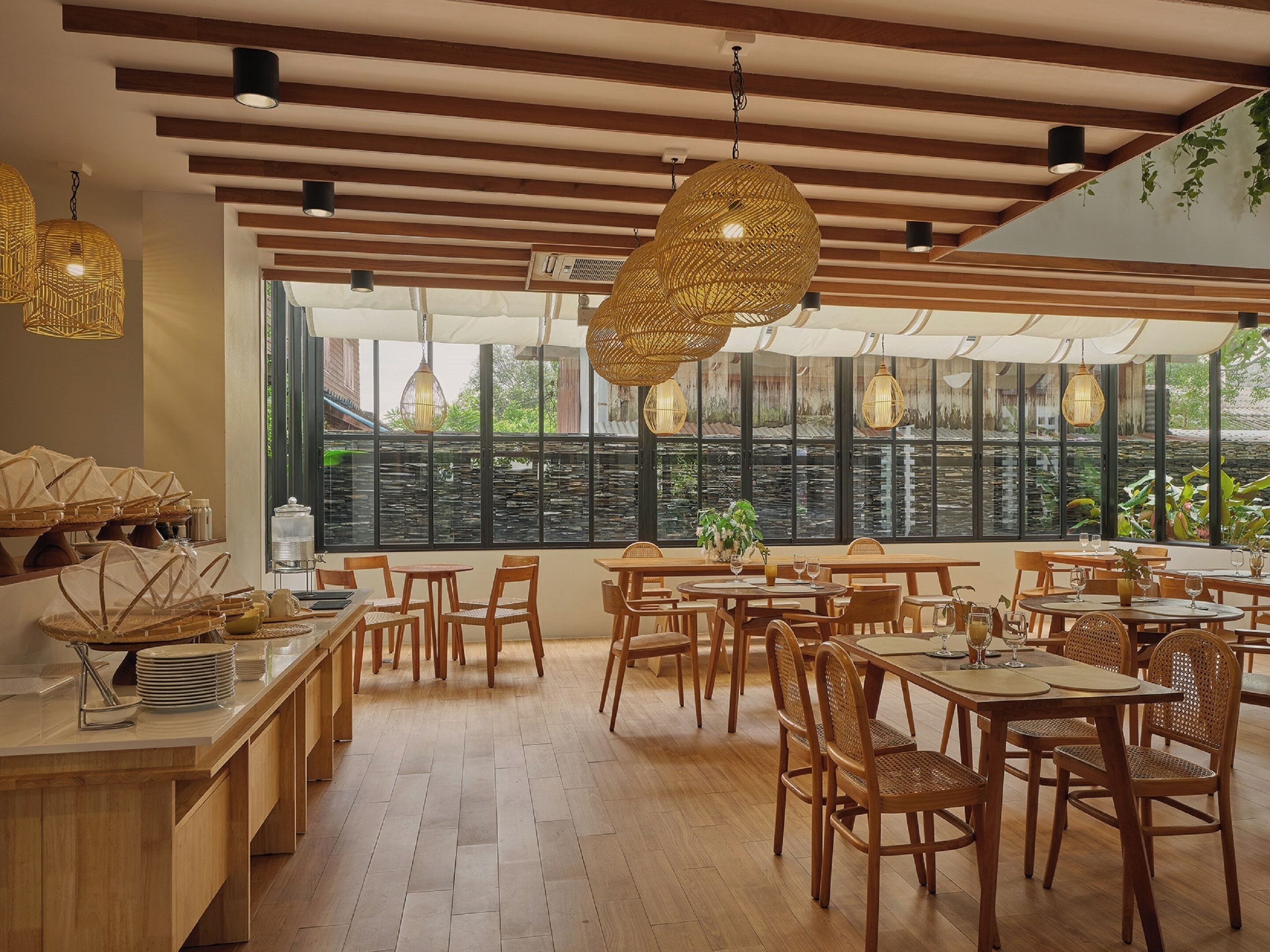 Daily local cuisine breakfast (THB 300 per person)