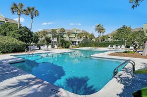 Pool - 7C Mariners Walk by AvantStay | Beautiful Porch, Easy Access to Pool + Beach (Isle of Palms)