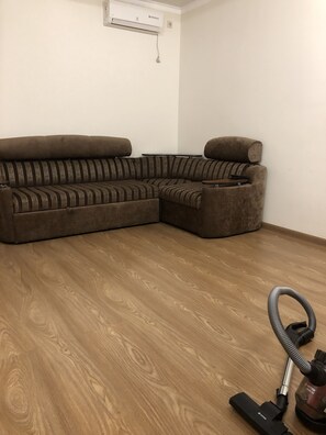 Departamento de lujo | 2 habitaciones, caja de seguridad en la habitación y escritorio