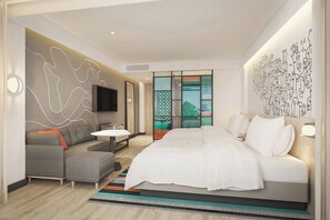 aloft Double Room, Kamar, 2 Tempat Tidur Double, pemandangan kolam renang | Brankas, meja kerja, ruang kerja ramah laptop, dan setrika/meja setrika