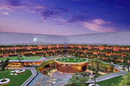 Aloft Bali Kuta at Beachwalk – Affordable hotel in Kuta