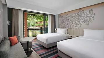 aloft Double Room, Quarto, 2 camas de casal, para não fumantes, vista para a piscina | Piscina | Piscina externa