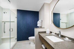 Amenidades de baño gratuitas, secadora de cabello, toallas, jabón 