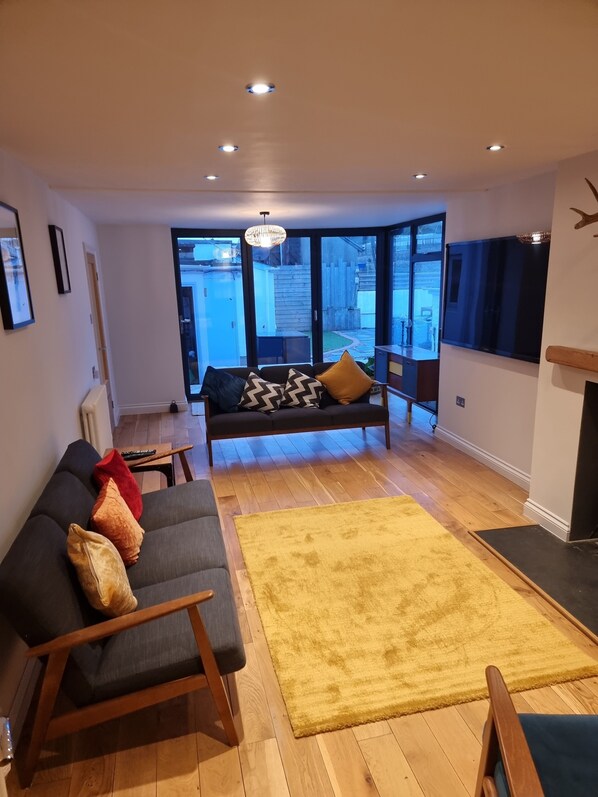 Téléviseur à écran plat