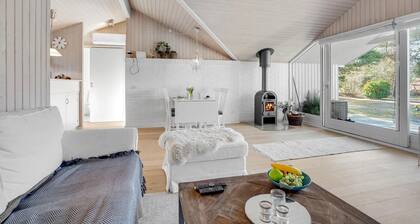 2 bedroom gorgeous home in Væggerløse