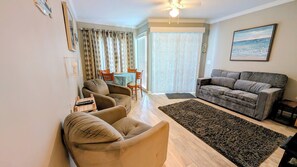 Smart TV, fireplace, ping pong