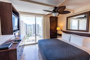 1 chambre, fer et planche à repasser, accès Internet, draps fournis