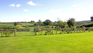 Property grounds - Tranquil Location with Exclusive HOT TUB -  1 bedroom  (Kempley)