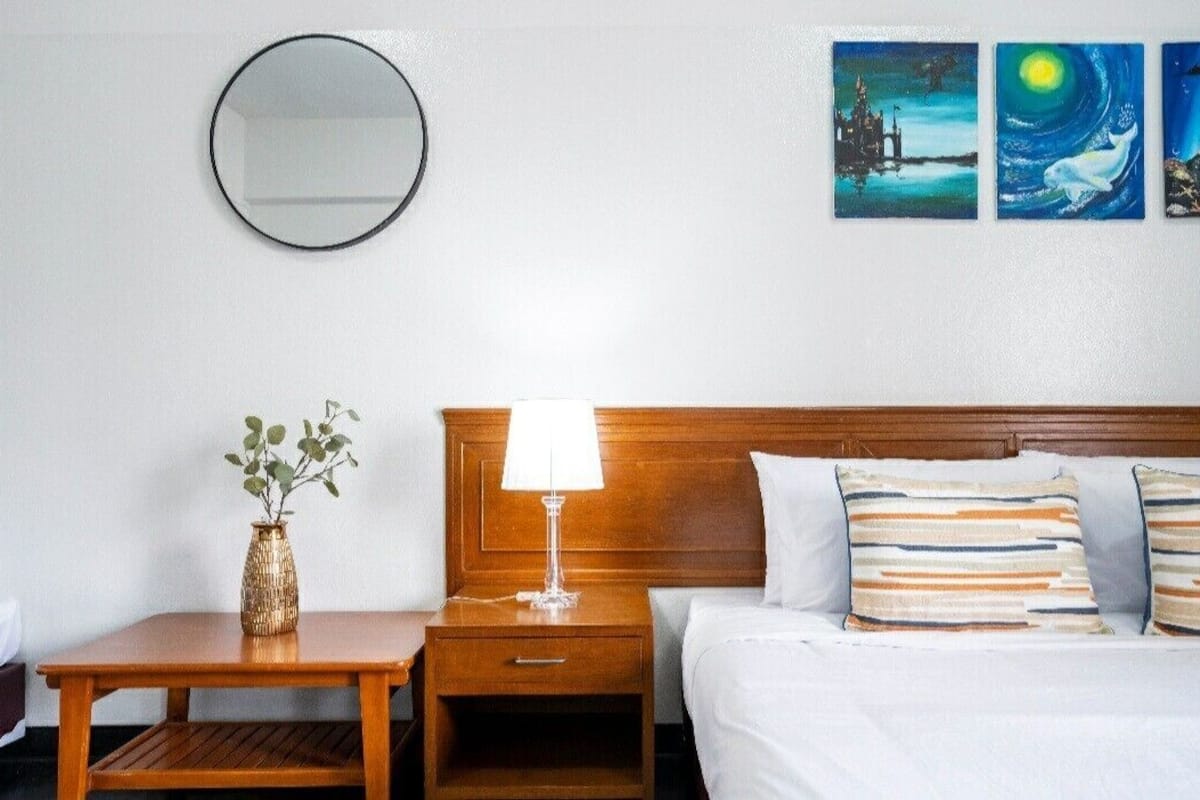 In-room safe, desk, iron/ironing board, free WiFi