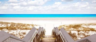 Coco's Beach House and Cottage