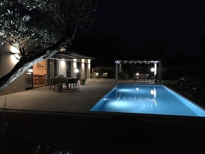 Superb single-storey villa with trendy decorPROMO SPECIALE JUNE 10% OFF