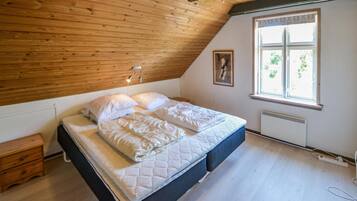 6 Schlafzimmer, Reisekinderbett, kostenloses WLAN