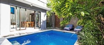 Cozy 3 bedroom Villa close to double six beach